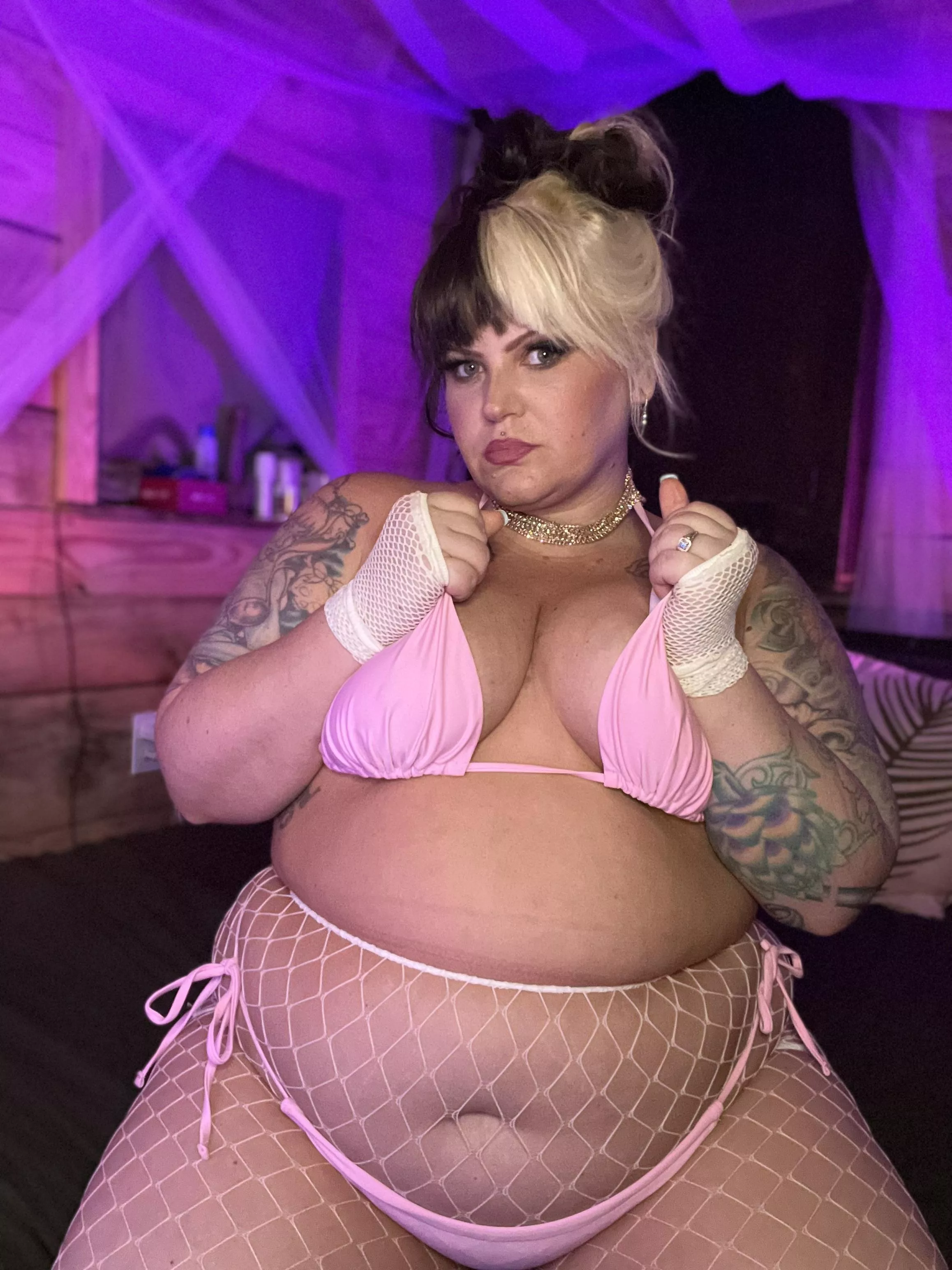 Wana have a sleep over? posted by Meaghantheescallion