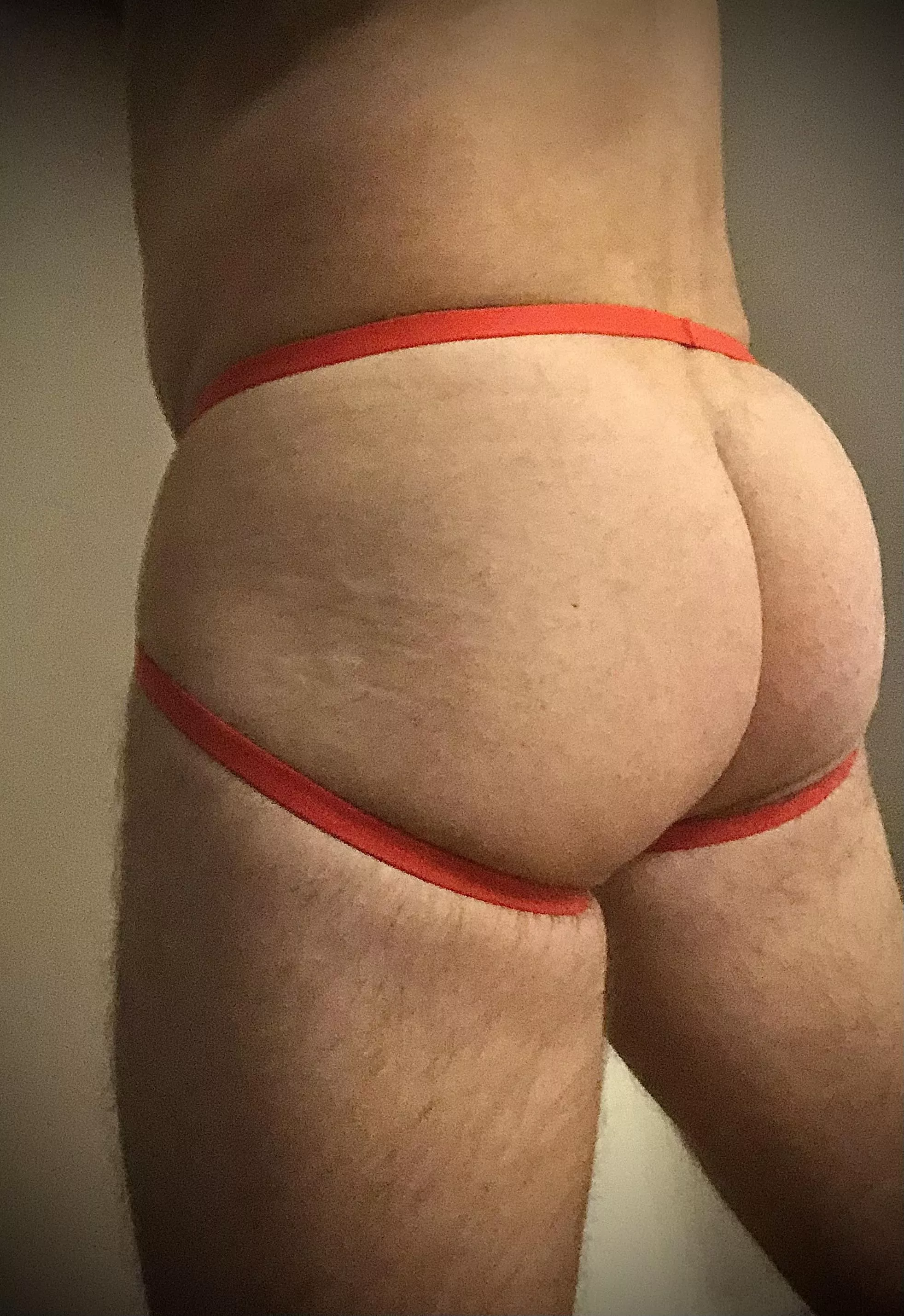 Weekend outfit 🍑 posted by Fancy-Ad1753