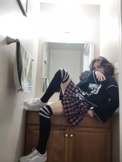 What's your favorite song? by Nyahstolfo