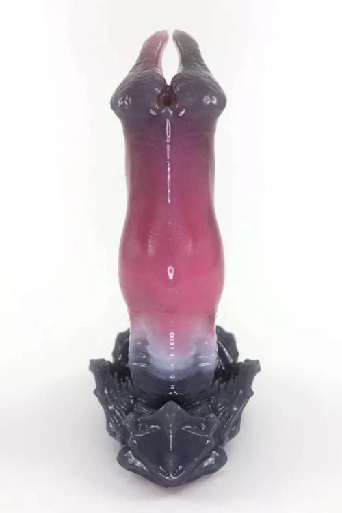 WTB Petite/Soft Knight from DreadTheEmpire by MicroDragonMae