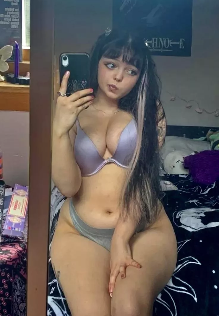 18f chubby girl, yay or nay? posted by Watercolor_Dreame