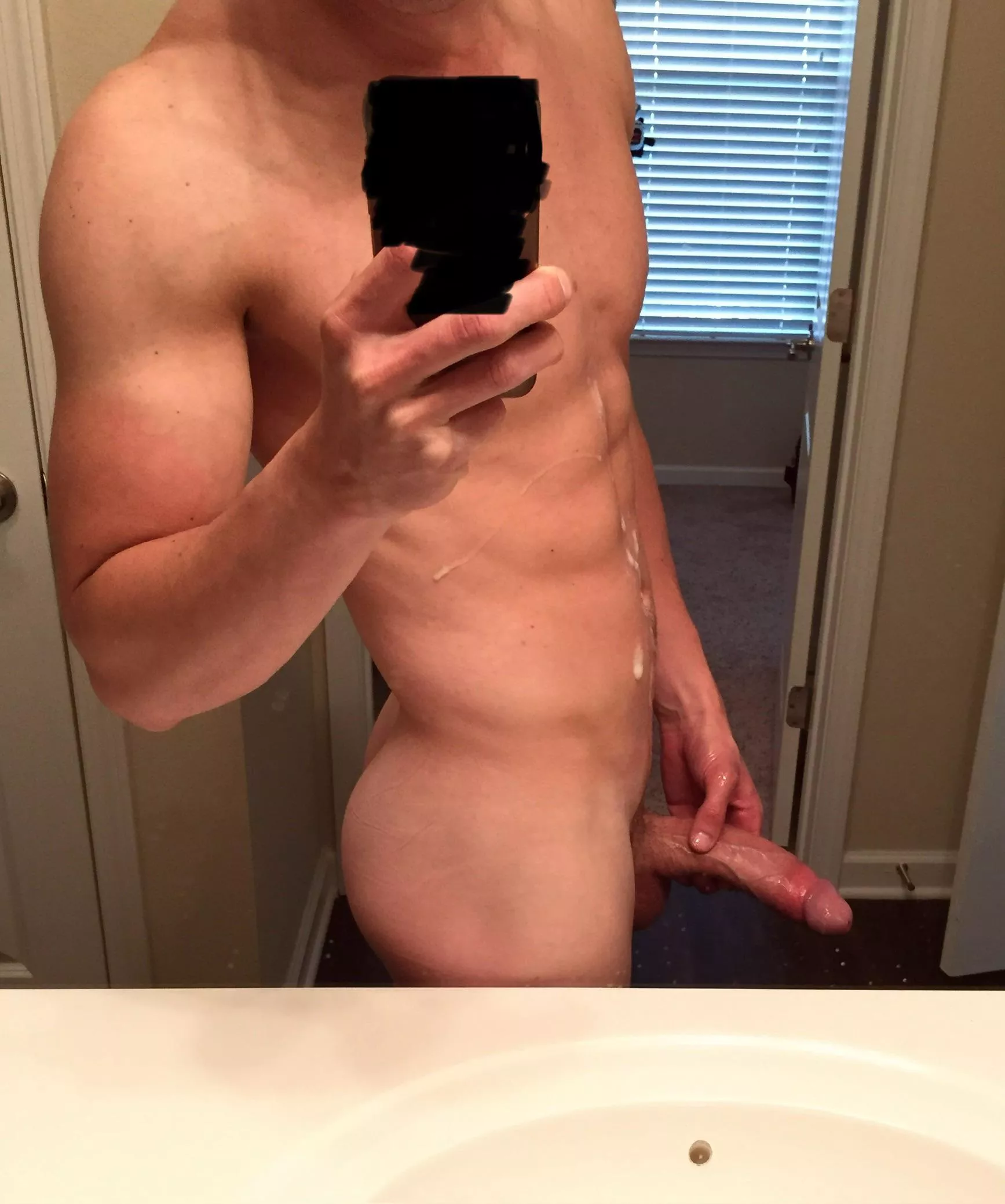 27 Would you lick the cum off my abs? snap jacksonxxx2002 posted by That_LBGW_Guy