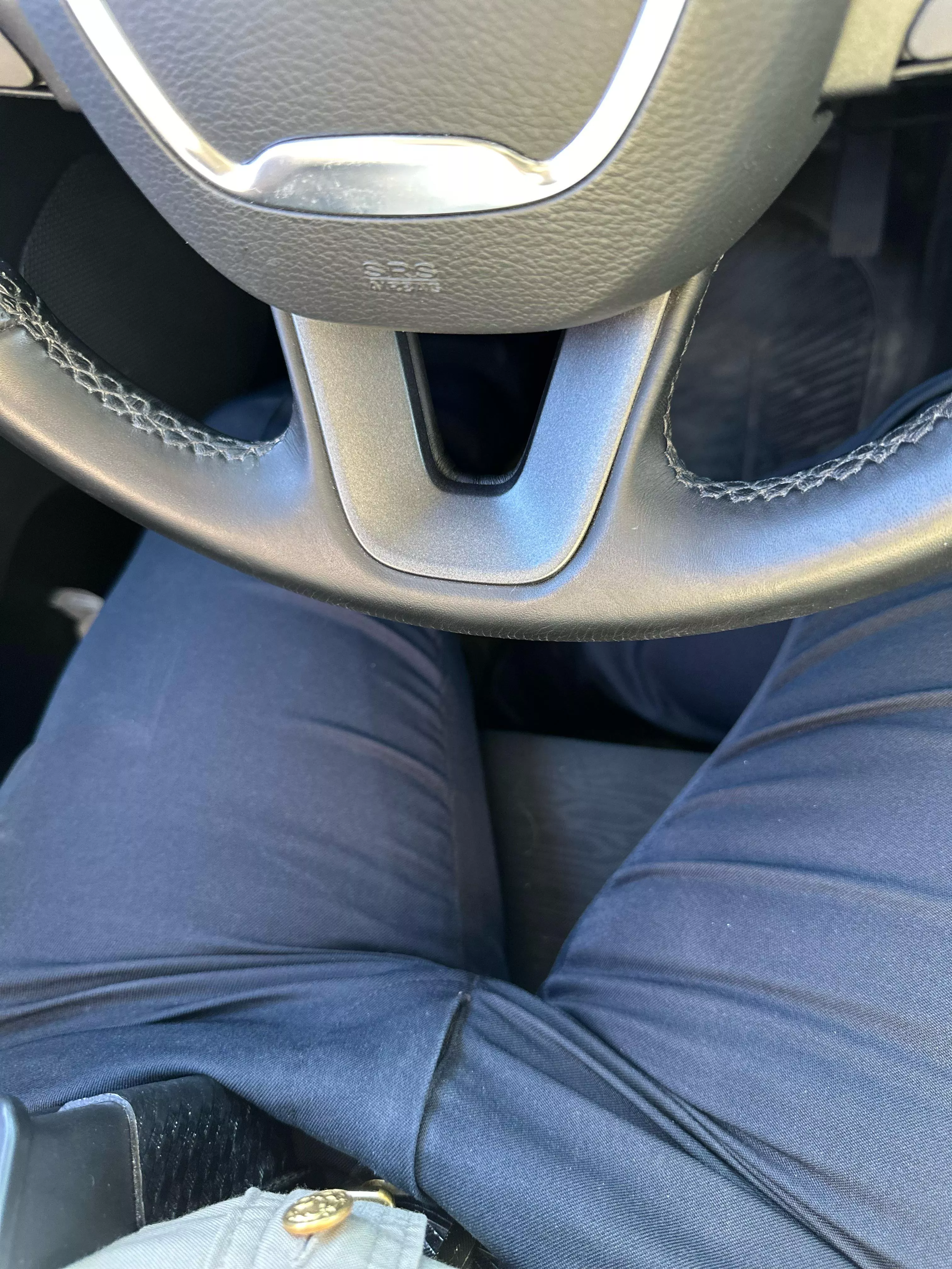 30 Boring day. Any bros wanna chat? posted by Educational-Ride-471