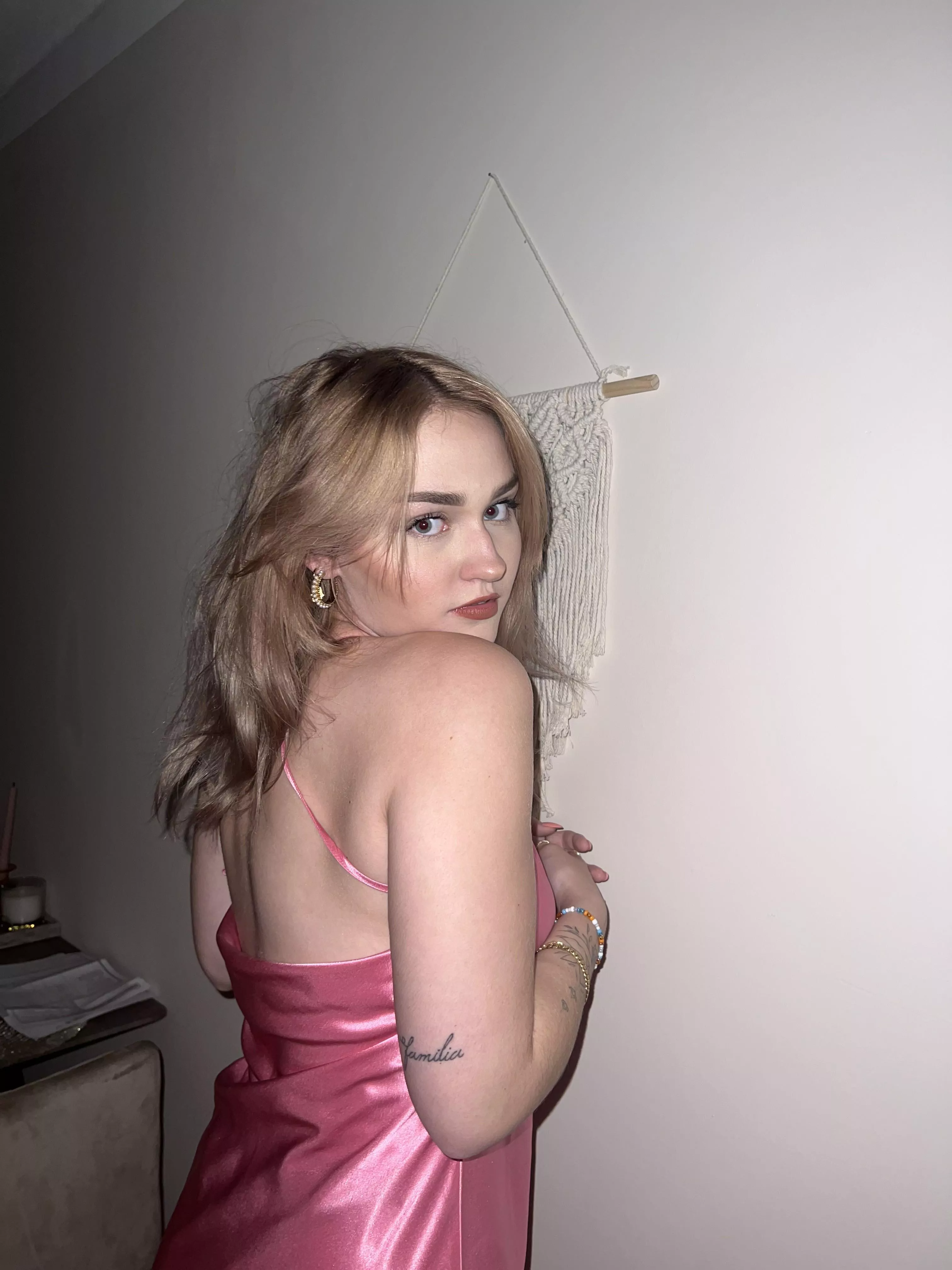 Are you good keeping secrets? Have something for you... posted by CookiePuddy