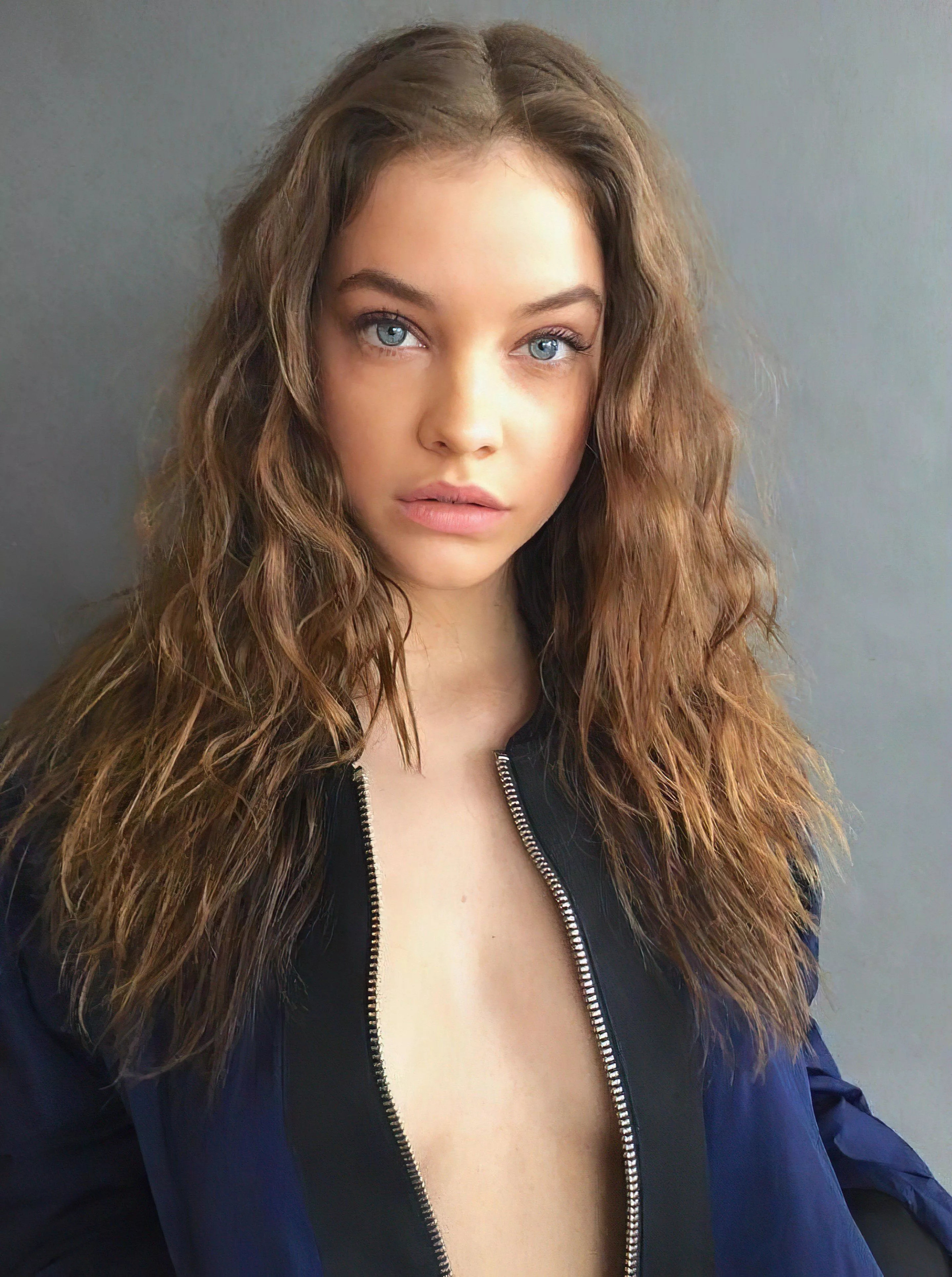 Barbara Palvin posted by Reasonable-Owl-3857