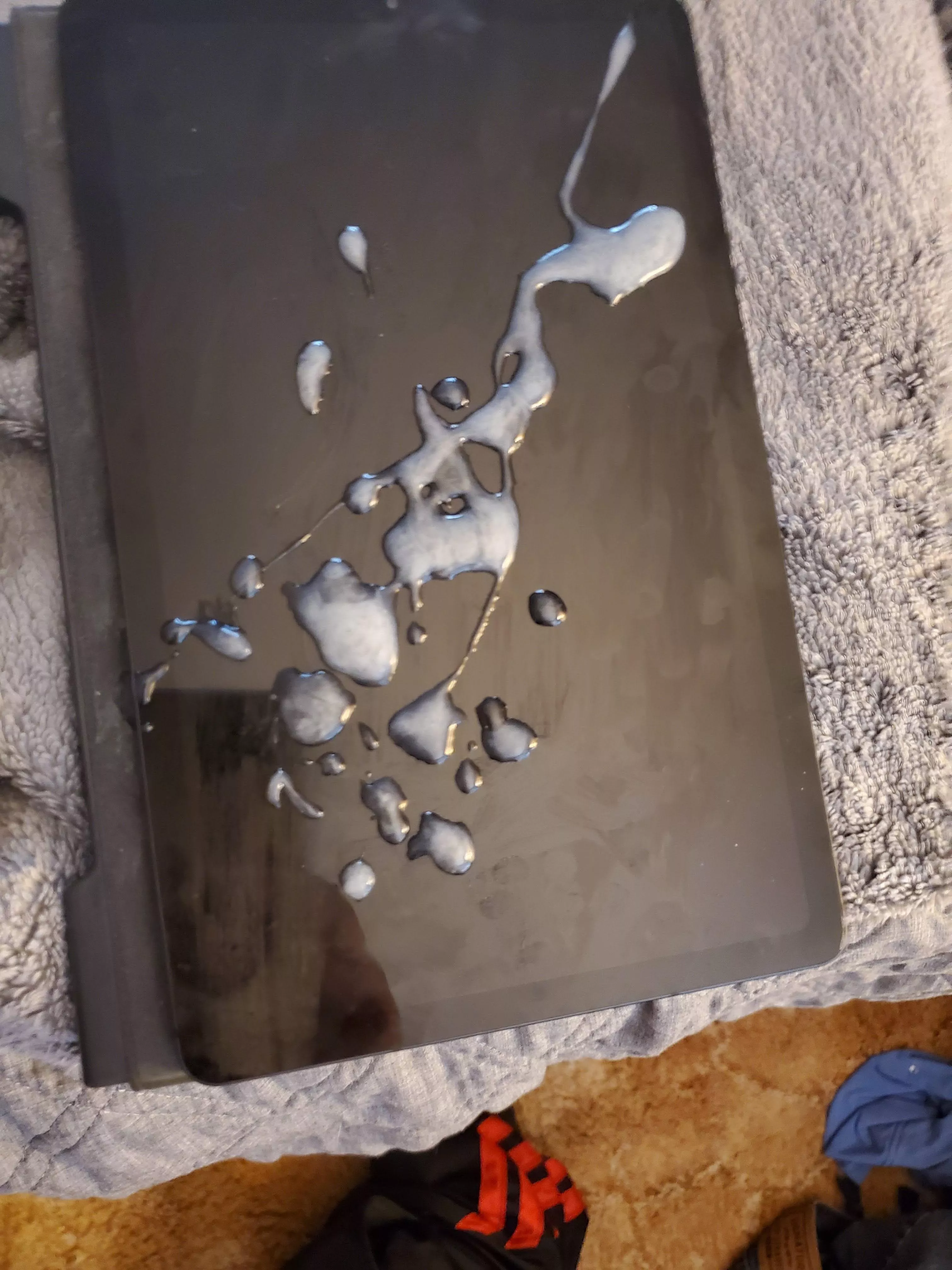 Cum on my tablet posted by Jarhead731