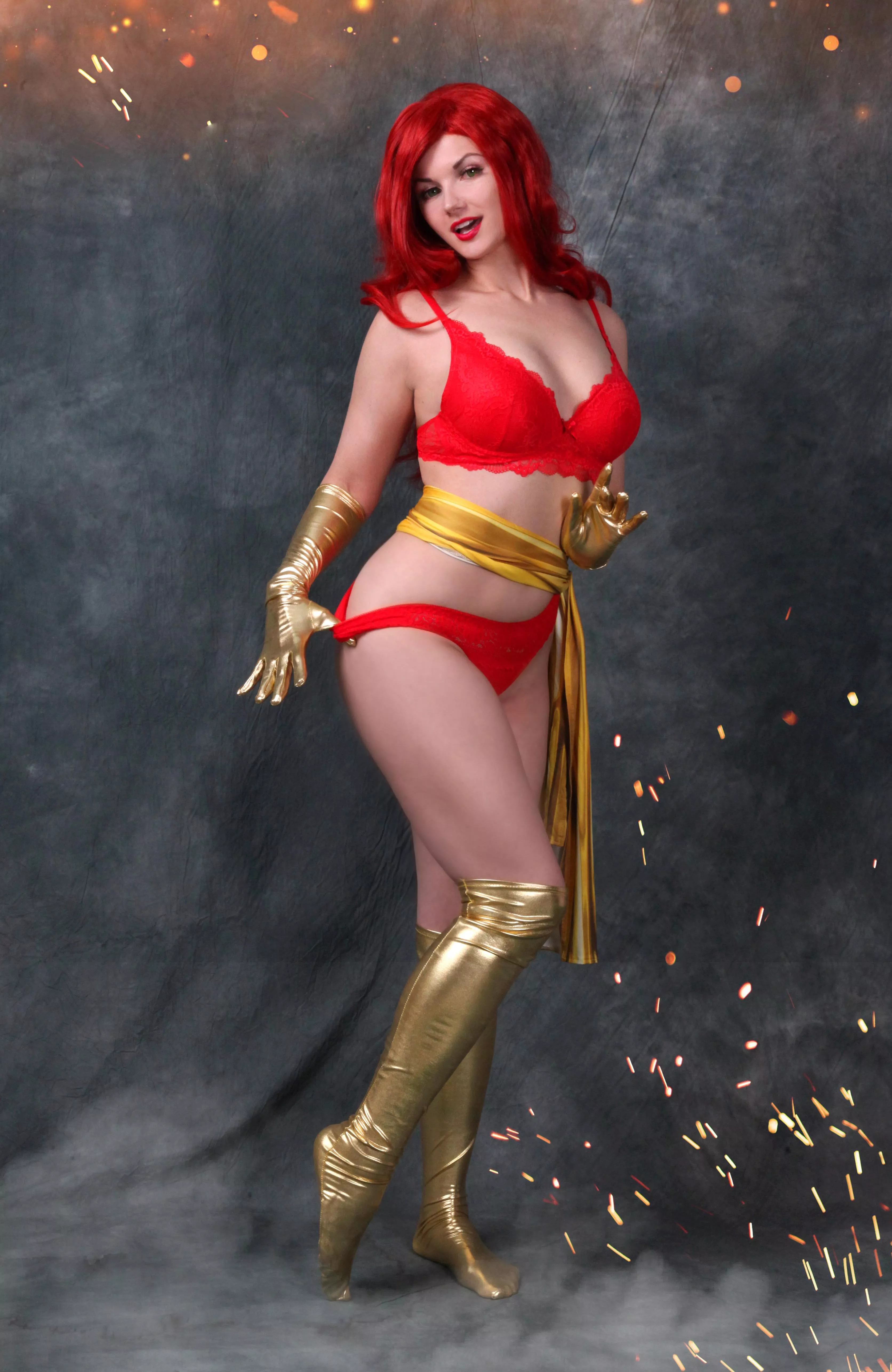 Dark Phoenix cosplay by Makatsuge posted by Makatsuge