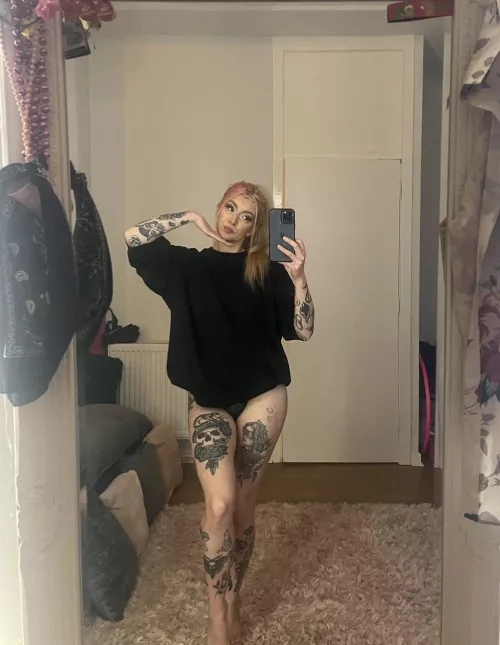 Feeling good by Nicvictoriaxx