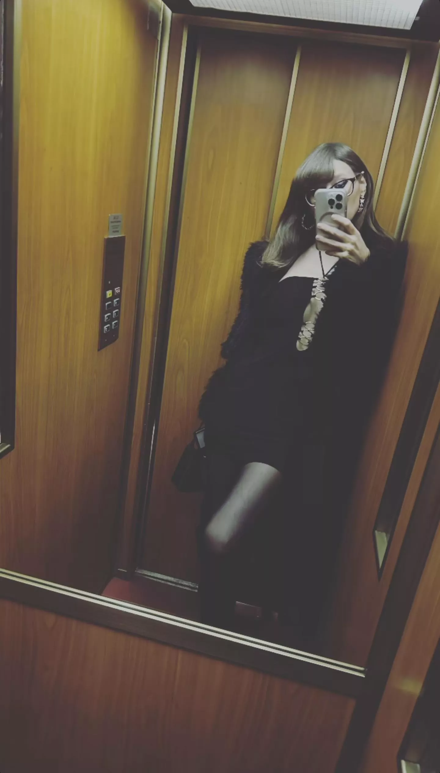 Hello there, lovelies! posted by FlawlesslyTrans