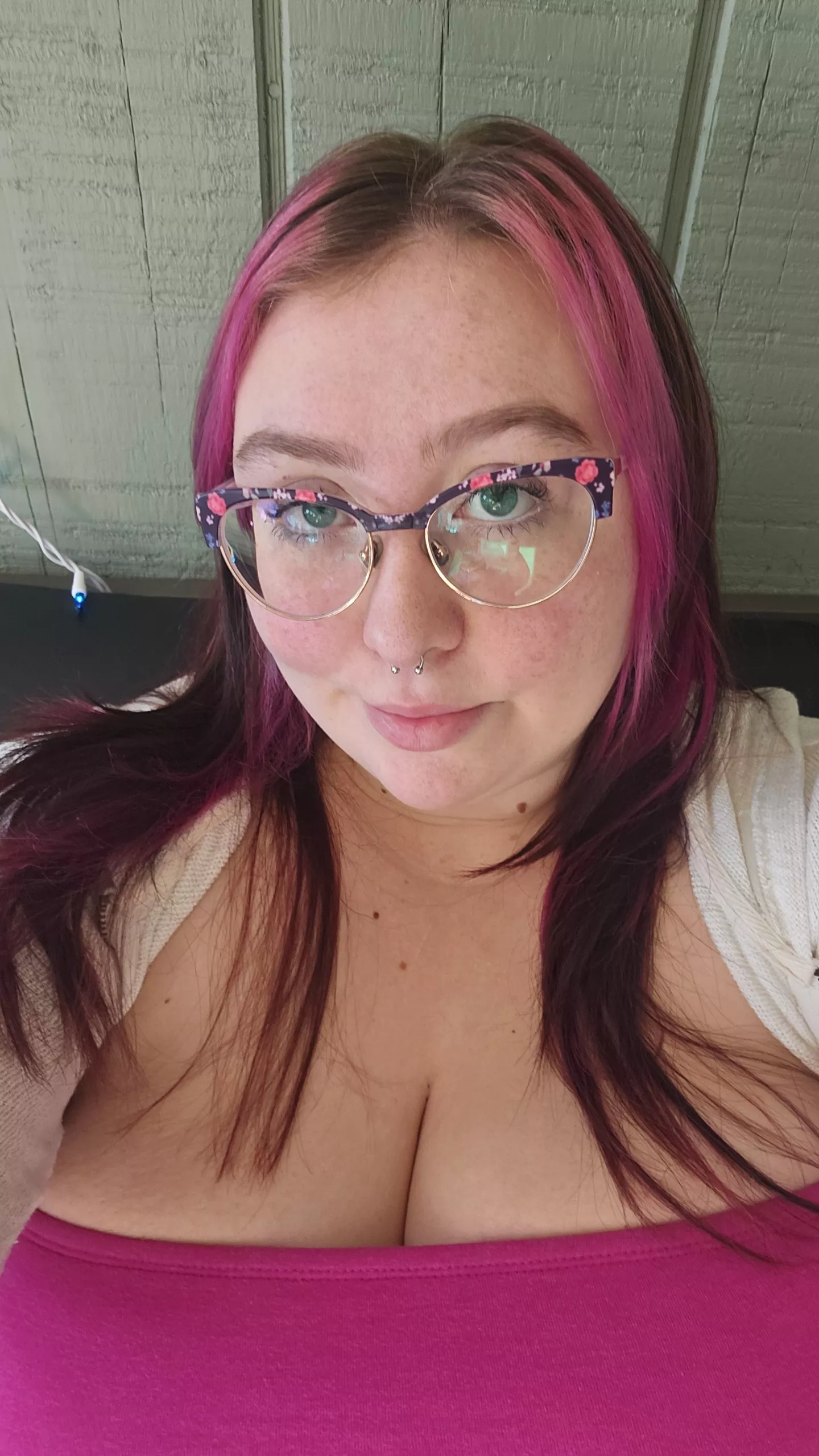 how's your weekend going? 💗 posted by sapphiremelonz