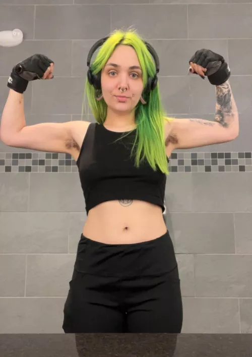 I bet you’d cum instantly if you saw my hairy pits at the gym by justsmokeandsleep