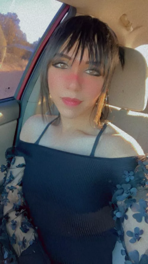 I love long drives 🖤 by autumnsnow612