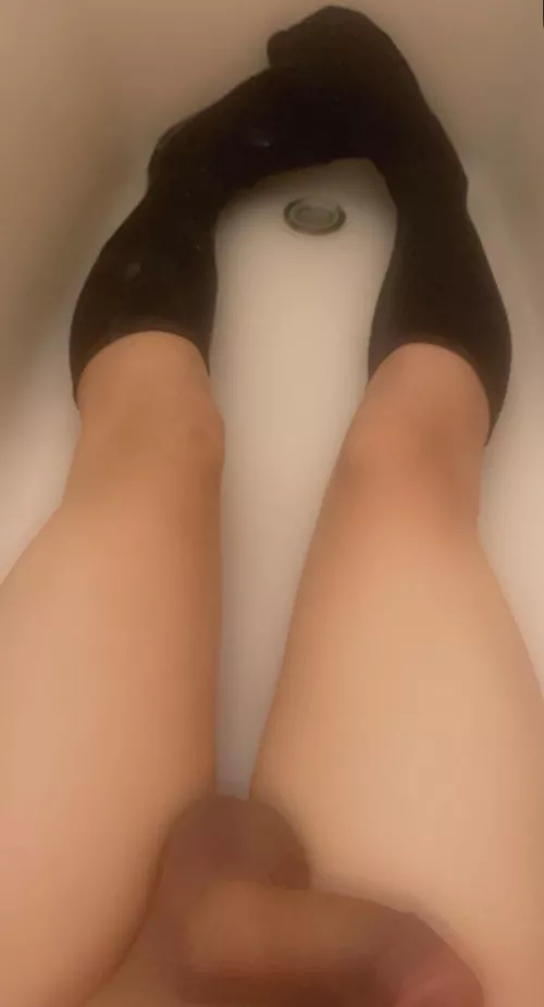 i need someone bigger than me to fill me up 🙁 by Correct-Video1652