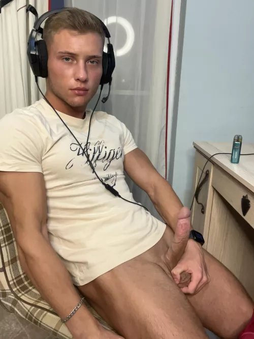 I need your hole right now by WorthlessEloquence