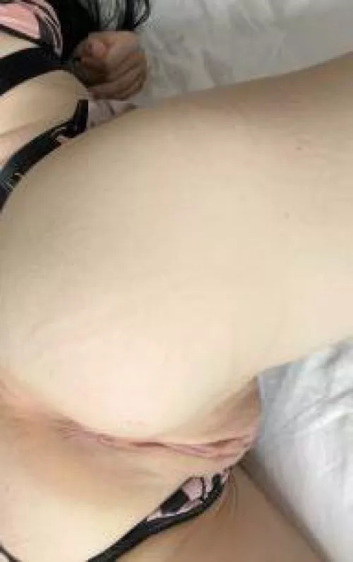 My ass looks extra plump here. by abbcos