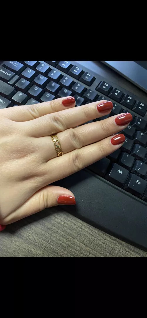 Natural nails always 🥰 special Christmas set 💋❤️❣️ by grannysmithapple456