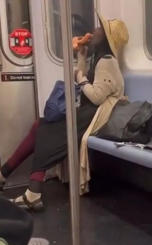 Never a dull moment when taking the subway. posted by Existentialidiot83