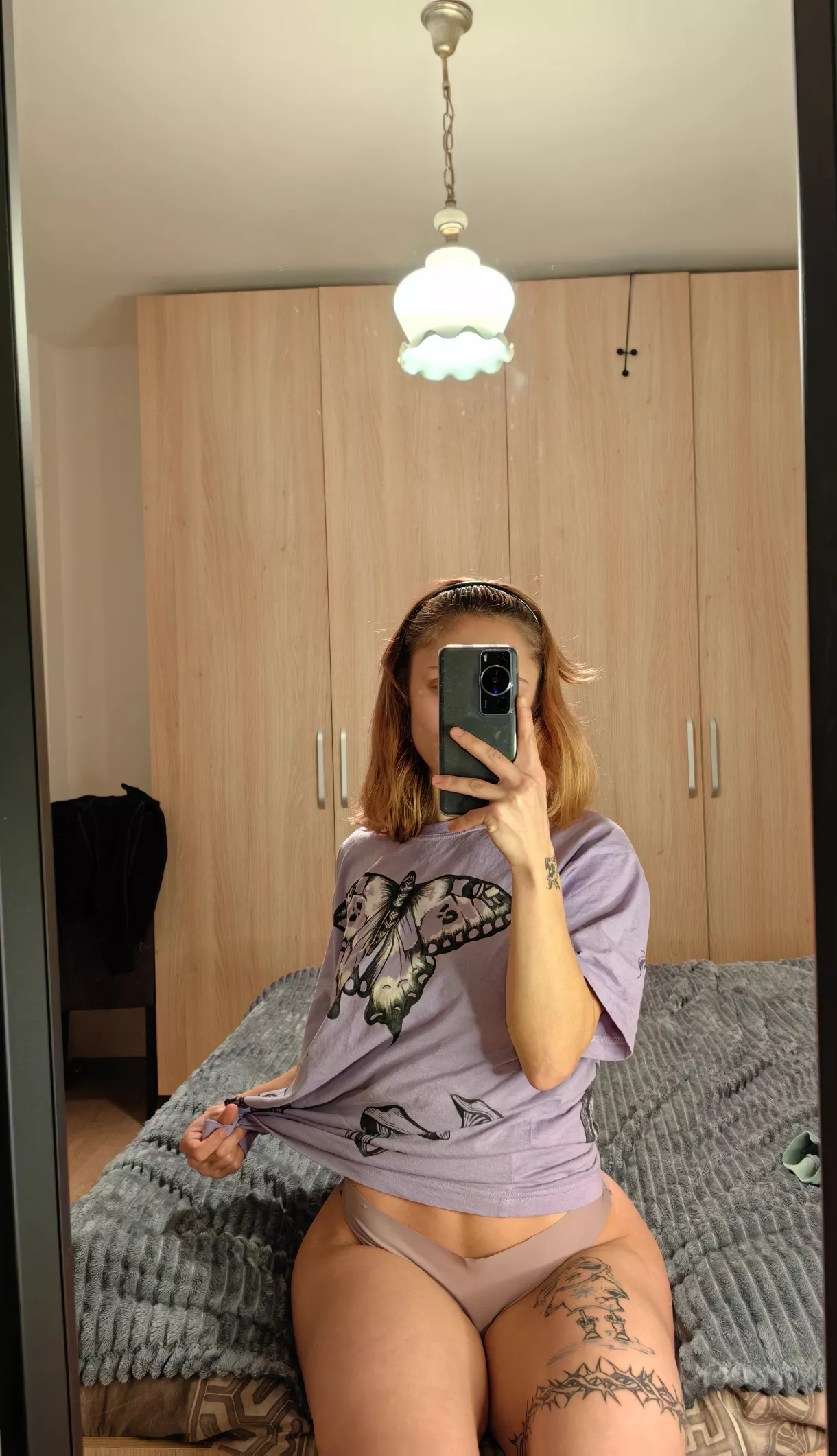 nothing better than no pants and a baggy shirt [F] posted by redTarra