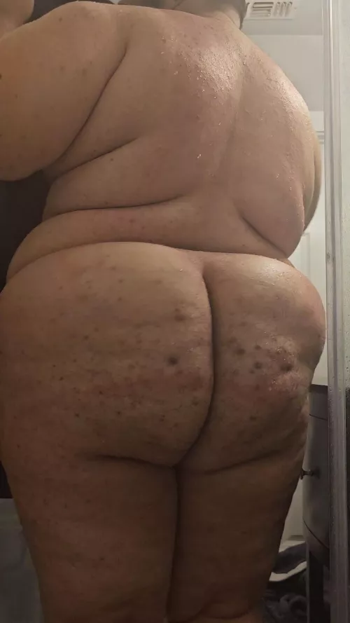 Scrub me by Slightly_Askew22