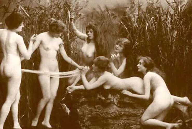 Sir - we are fast approaching the birth of Lord and saviour, I have instructed Margot my housekeeper to devise a game that myself and my servants can entertain ourselves with during the Christmas festivities. I fear she may have got carried away with the by MyceliumNimo