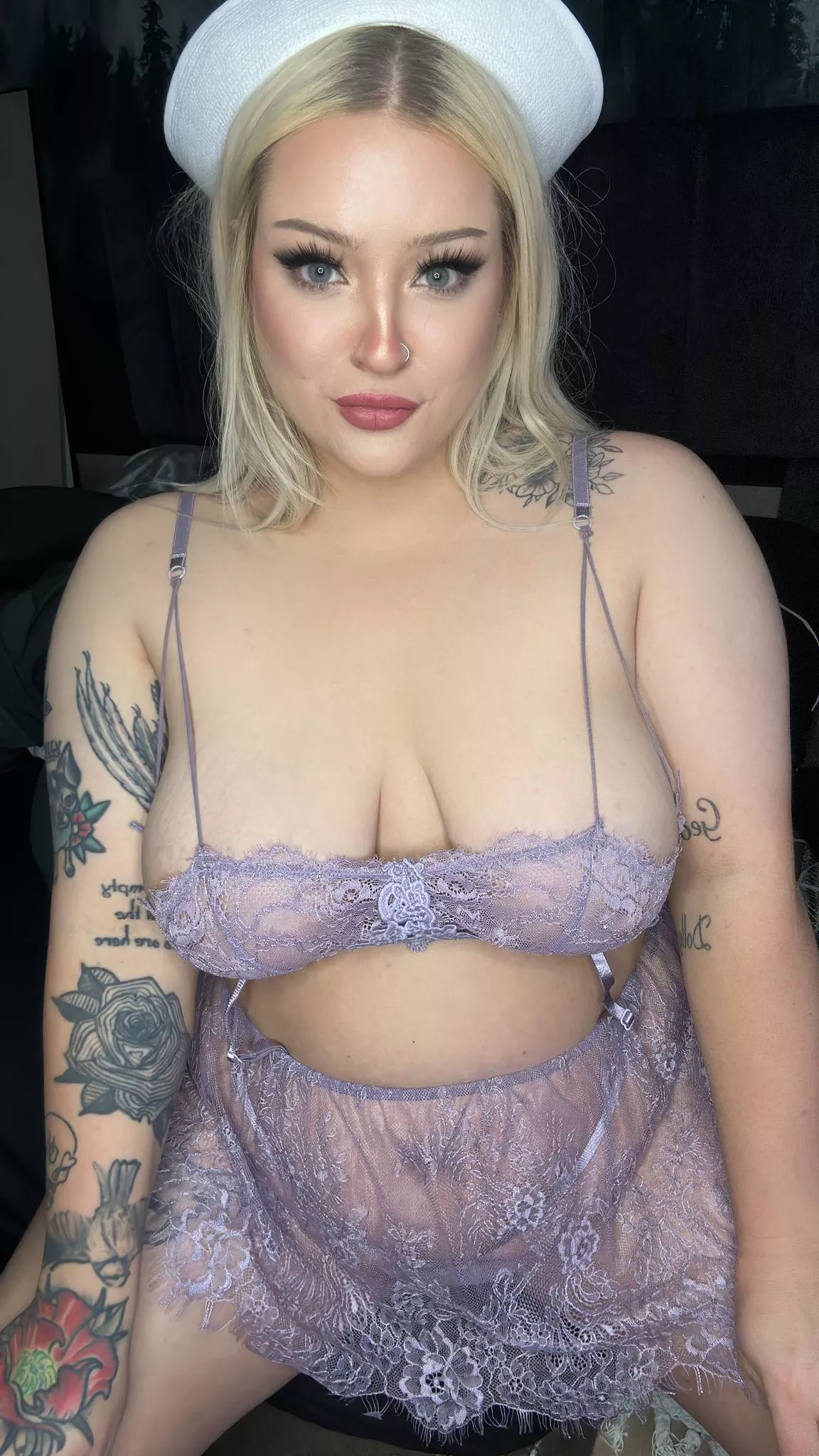 Squeeze me please, i'm very squishy posted by blondekittycattt