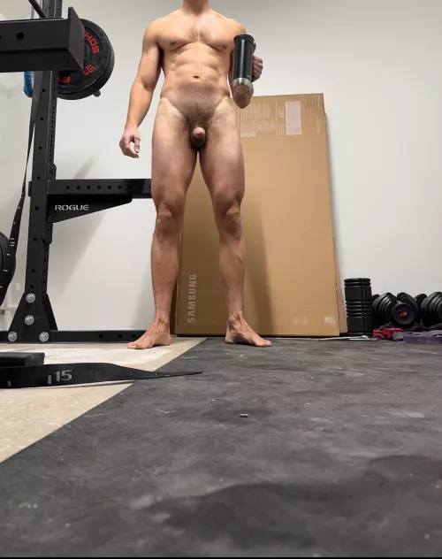 Sundays are for garage workouts and coffee. [M] by skimaster