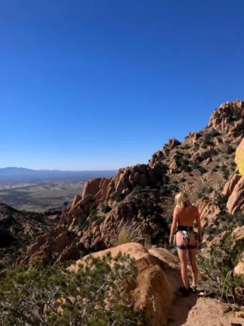 Suns out buns out by Flswngnudists