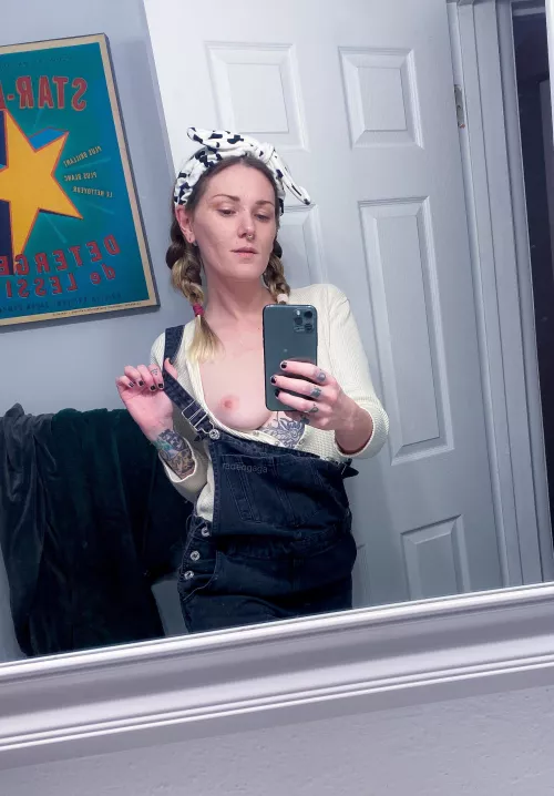 thermals and overalls for the rock show 🤓🤟 by radeogaga