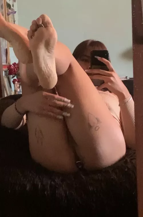 U looking for this?👀 by babylith