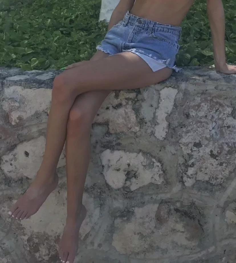 white toes are always sexy <3 posted by angelbabyeva777