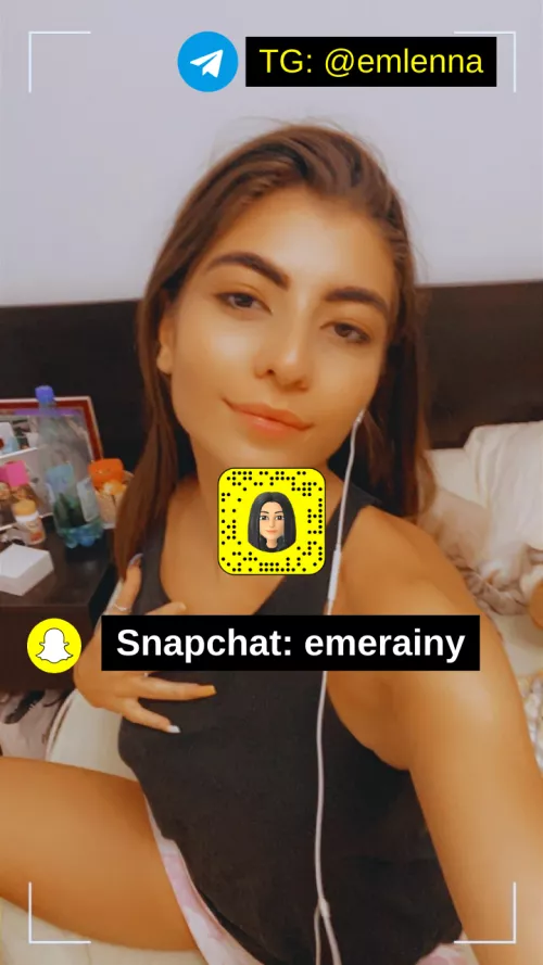 Will u be my sub? doing customs and vidcalls, good prices by StrikingCelebrity