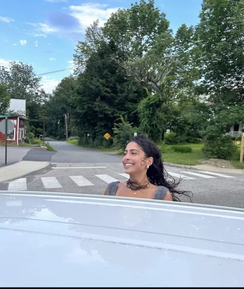 Yasmina here by yasminahere