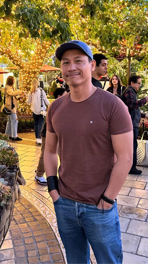 🇵🇭 Your Dad just turned 45 🎂 by Adobrofficial