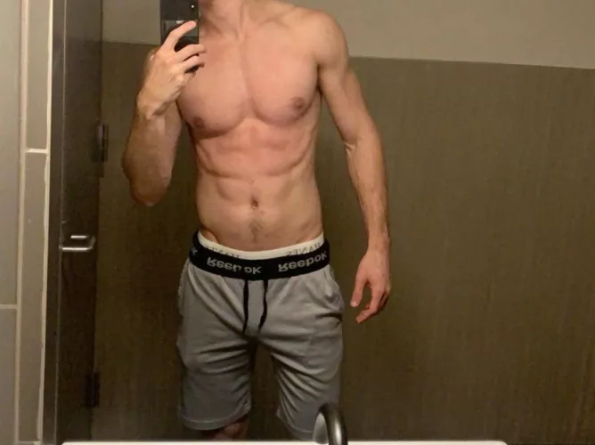 40 m4f are there women who want to explore cucking their husband/bf? Dms are open for regular chat to dirty chat. by Bigdon7in