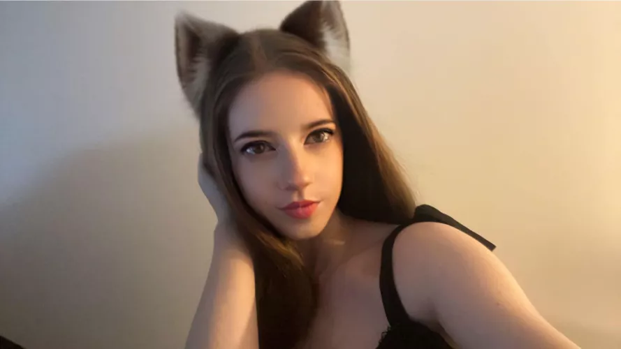 babe you've been gaming all day, can you please give me attention now?? by ellieraelol