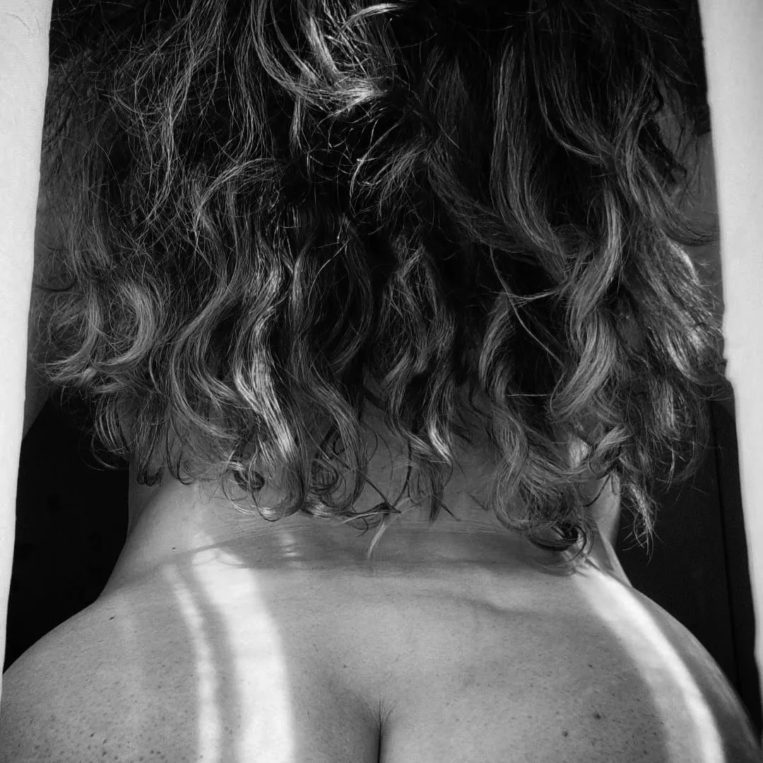 Back view posted by RichProtectionlove