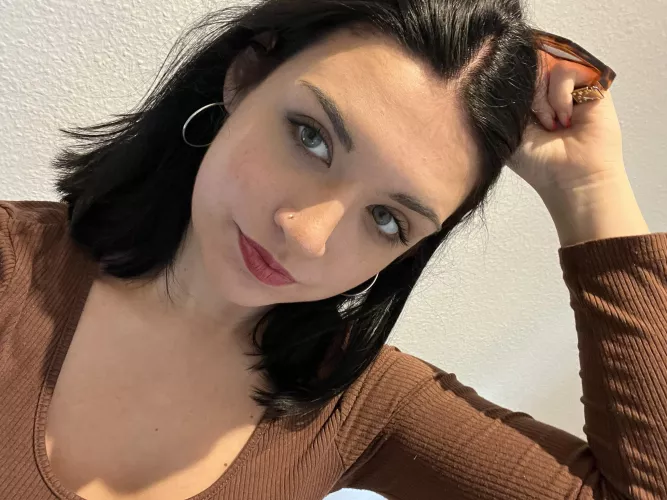 bring my sunglasses just to feel a little bit like summer IUTR by Evat2001