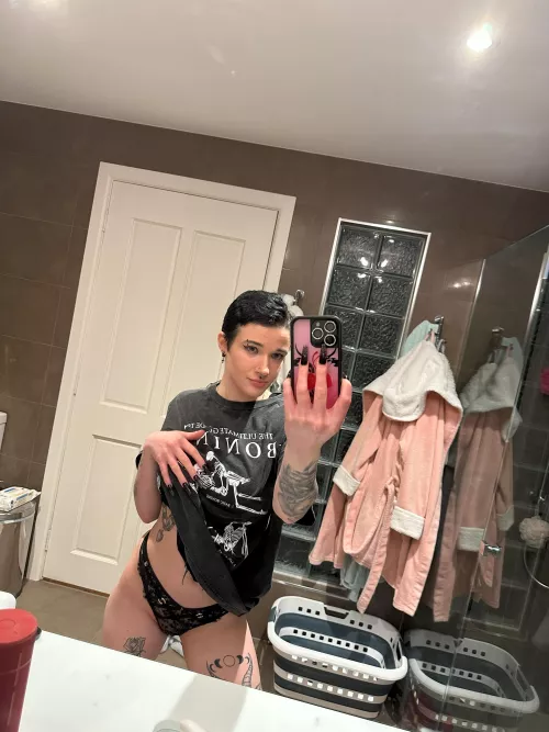 can i be your short haired gf? by petlover824