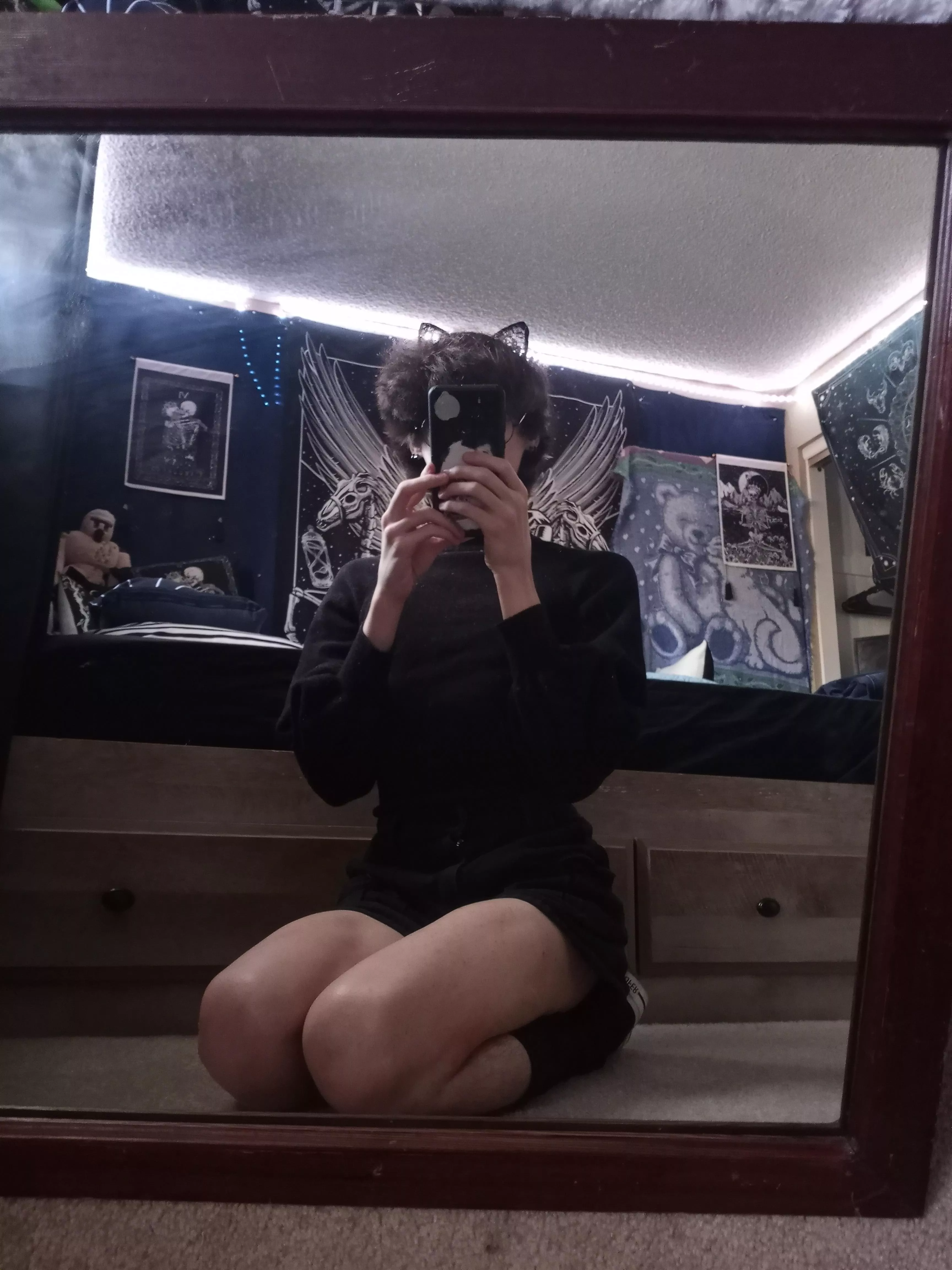 Can You Tell I Like Boys? <3 posted by AdoraBunnii