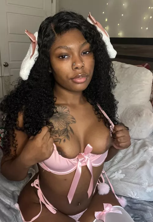 Christmas is almost here i want big cock between my tits by Stormjones999