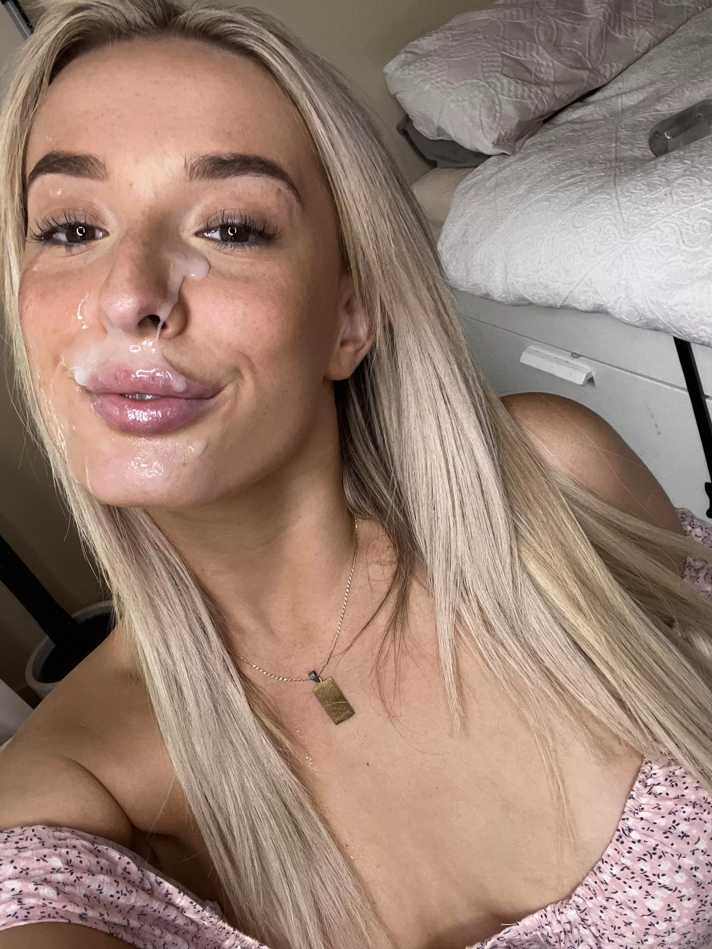 Cumslut in a sundress posted by babyceeceexo