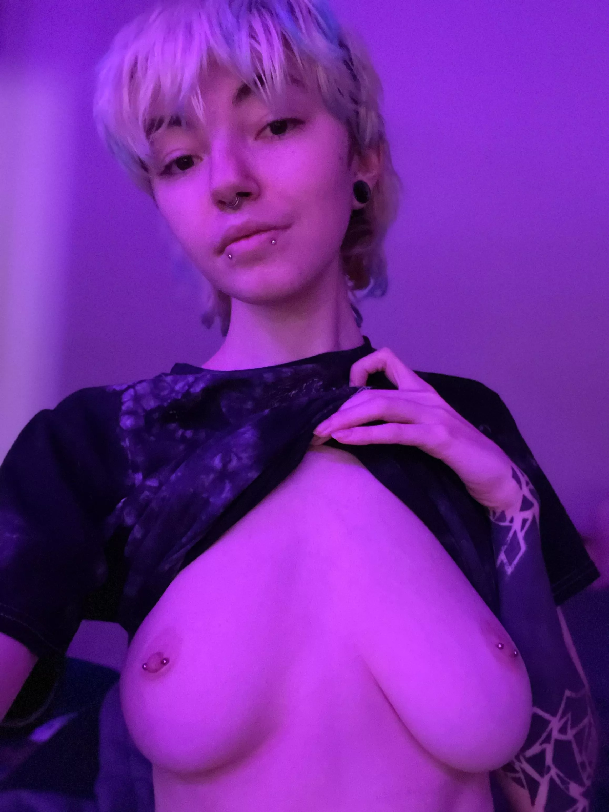 Didn’t send pics here yesterday due to PCOS pain, so here’s some boi booba🩵 posted by ERASEDWeeaboo