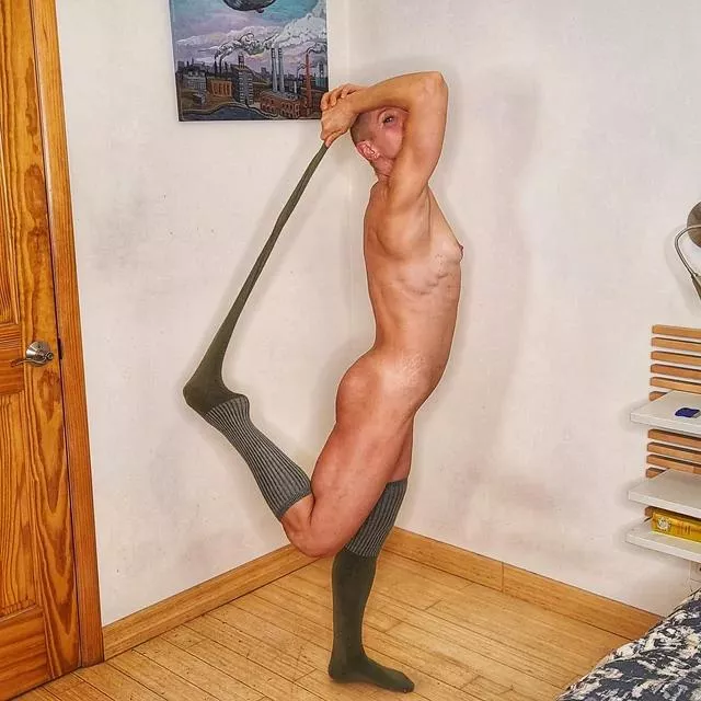 [F] Sock it to me, baby! posted by AHardWomanIGTF