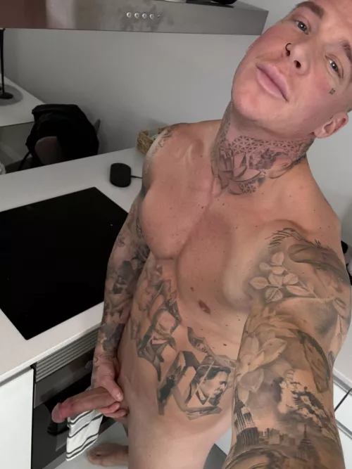 I need to blow you and get blowed😈 by BlitzallBlitz