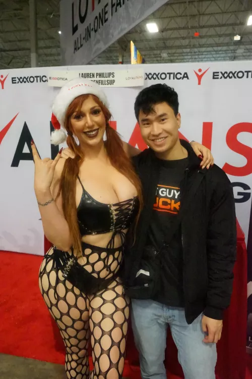 Lauren Phillips meets a fan by Hi314159