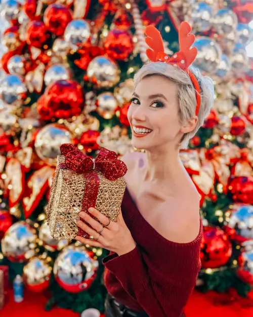 Reindeer Antlers by PolishedGold