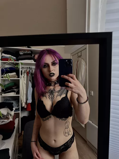 Some call me sexy, some call me scary. What would you call me? by CondescendingAlice5