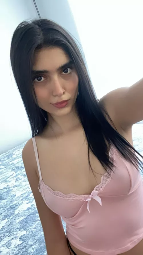 Sweet 18y/o latina wants to know your honest thought about her by mrjamessimIn_S