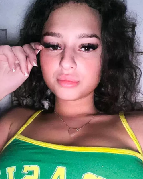 The kind of girl you wanna wake up to every morning by wokeupfrench