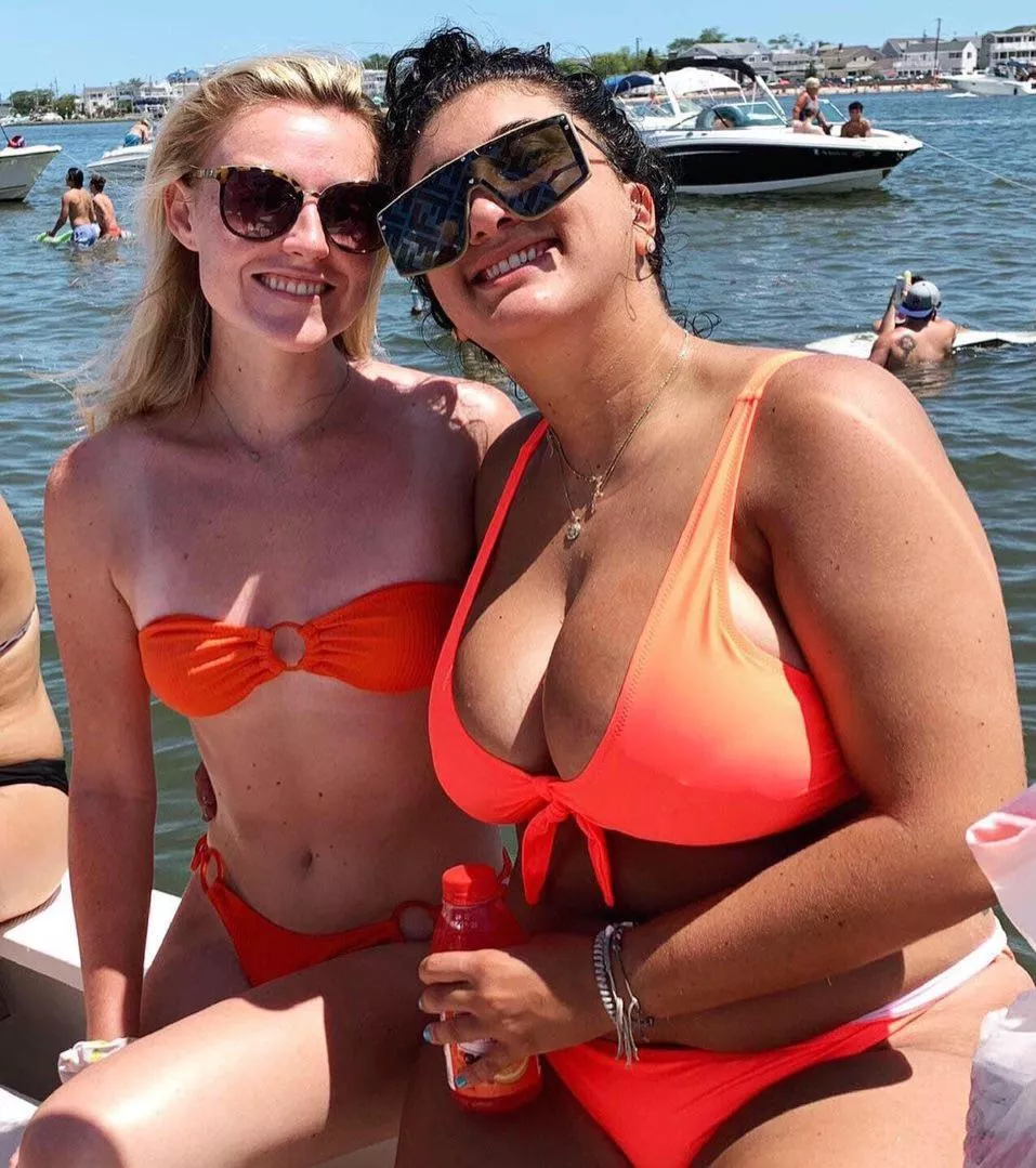 Vast difference posted by DadbodConfidential